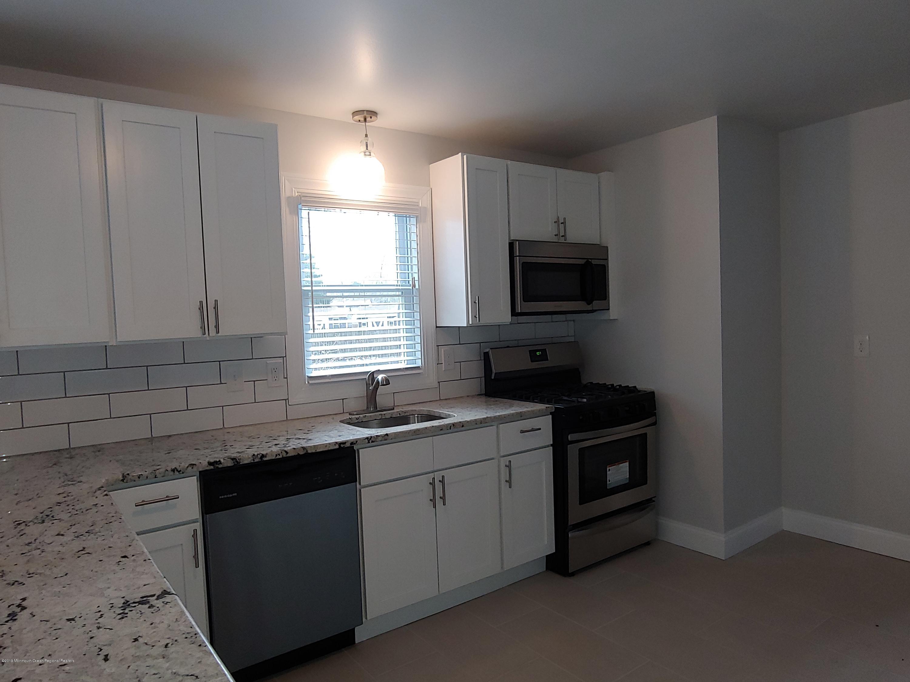 398 Dover Road Toms River, NJ 08757 - Photo 3 of 32 20190304_085523