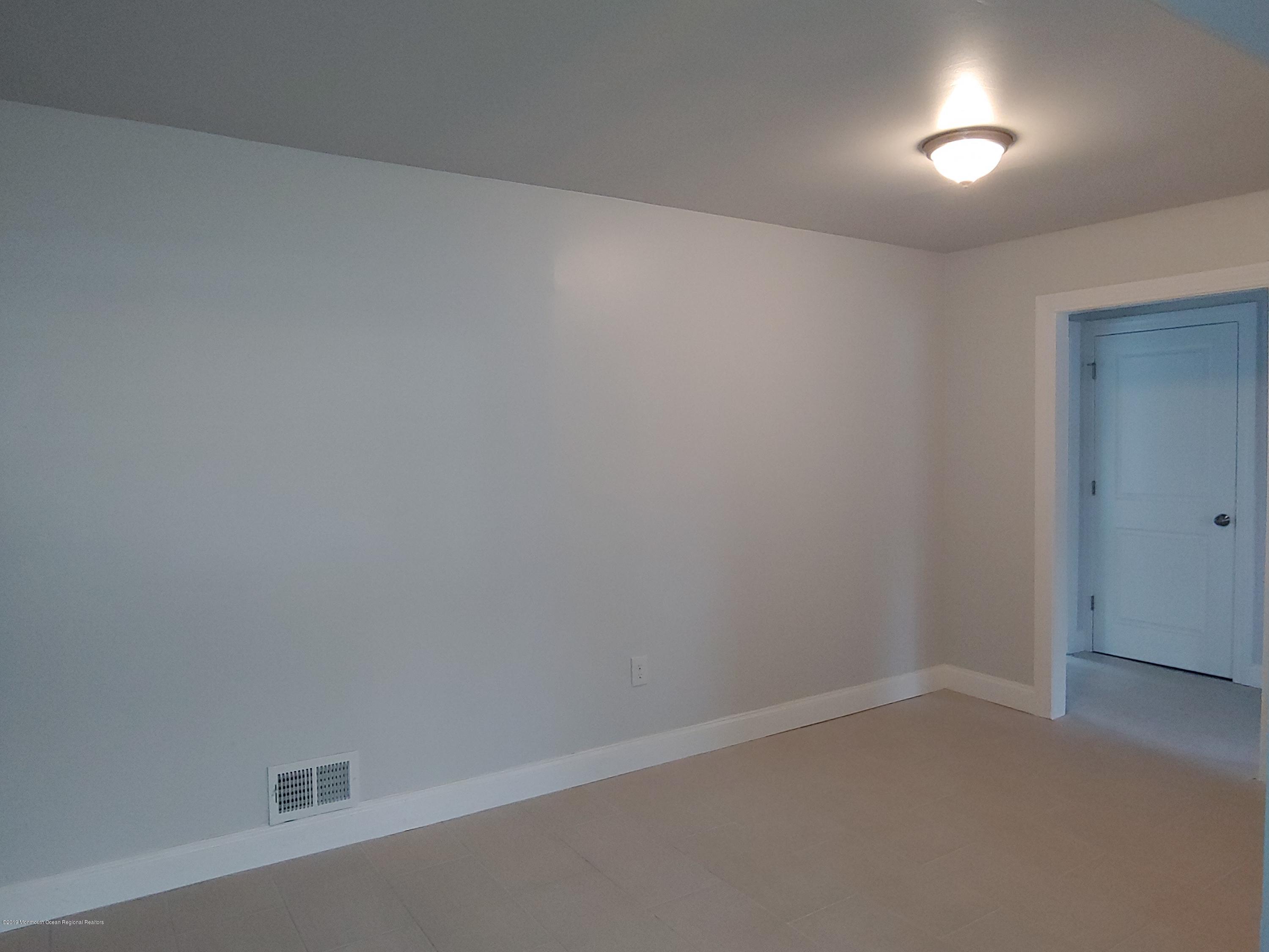 398 Dover Road Toms River, NJ 08757 - Photo 8 of 32 20190304_085304