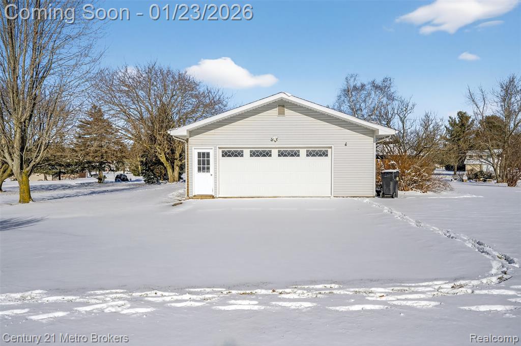 11452 Whitaker Road Fenton, MI 48430 - Photo 6 of 70 Gallery Image 6
