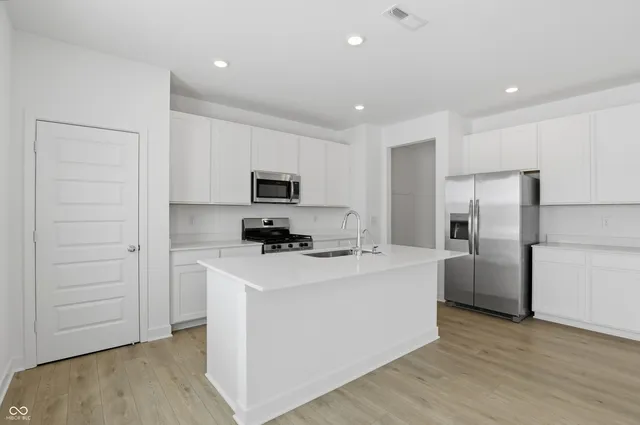 $351,690 | 1624 Hemlock Circle, Greenfield, IN 46140