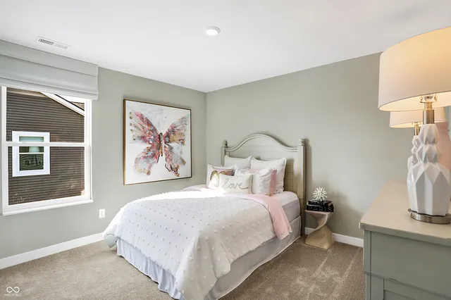 $352,690 | 1624 Hemlock Circle, Greenfield, IN 46140