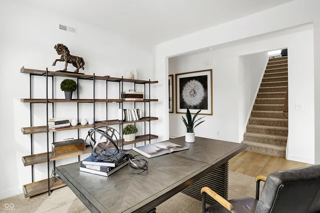 $352,690 | 1624 Hemlock Circle, Greenfield, IN 46140