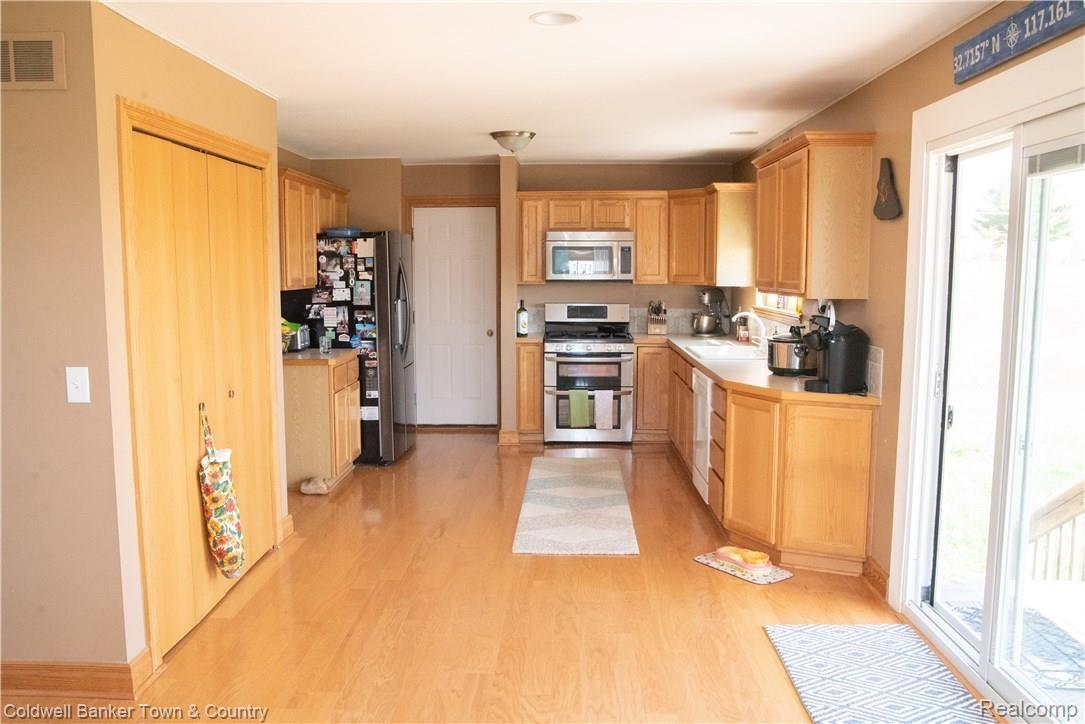 348 East Barron Road Howell, MI 48855 - Photo 10 of 24 untitled-9202.JPG