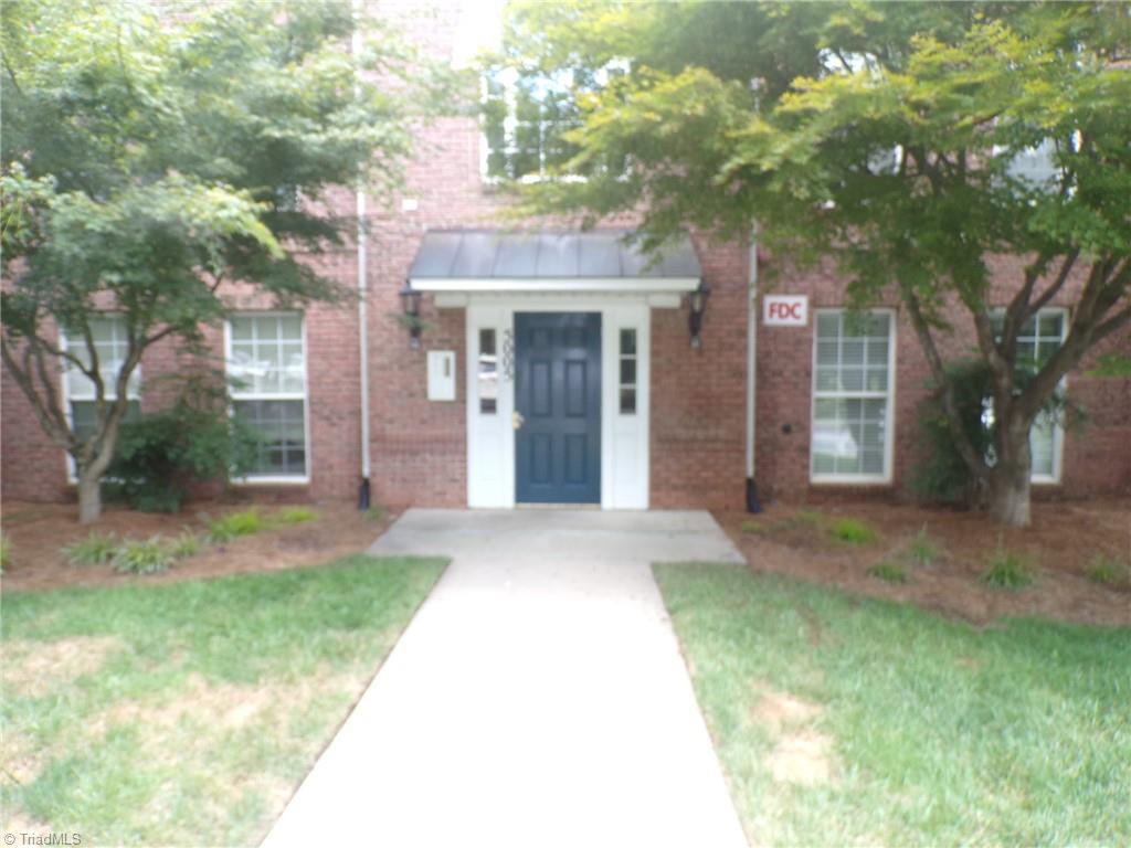 5005 Bass Chapel Road, Unit 1C Greensboro, NC 27455 - Photo 2 of 34 Front door entrance