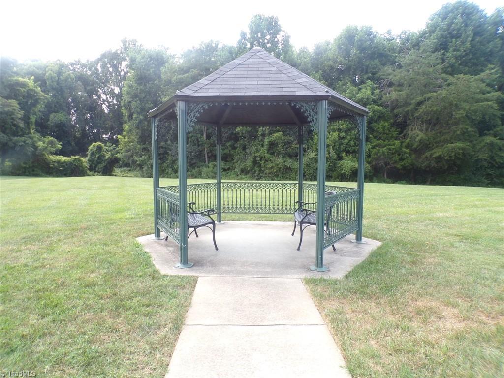 5005 Bass Chapel Road, Unit 1C Greensboro, NC 27455 - Photo 27 of 34 Community gazebo