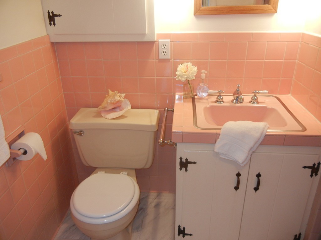 8 Russell Road Wilbraham, MA 01095 - Photo 17 of 28