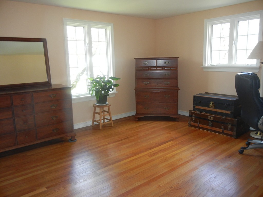8 Russell Road Wilbraham, MA 01095 - Photo 18 of 28