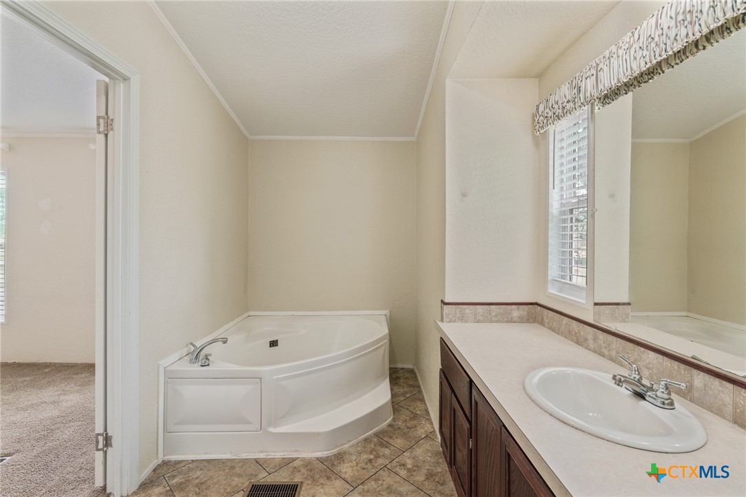 130 Old Goliad Road Refugio, TX 78377 - Photo 14 of 37