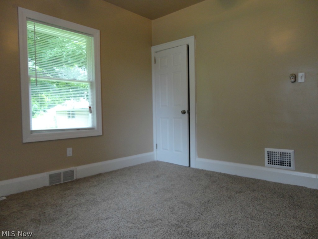 4705 Kirk Road Youngstown, OH 44515 - Photo 13 of 20 Gallery Image 13