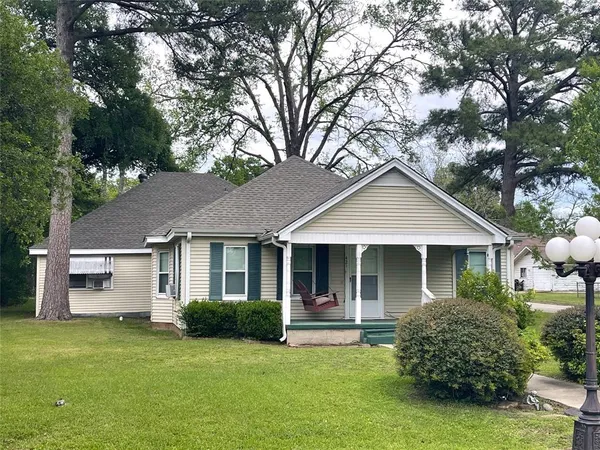 $162,860 | 421 South 8th Avenue, Teague, TX 75860