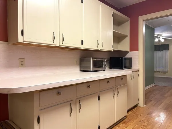 $162,860 | 421 South 8th Avenue, Teague, TX 75860
