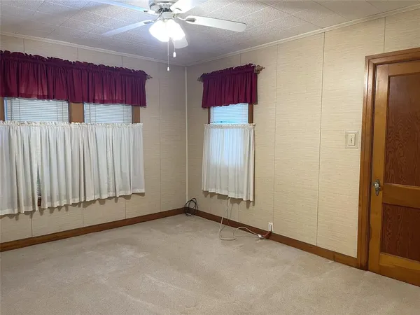 $162,860 | 421 South 8th Avenue, Teague, TX 75860