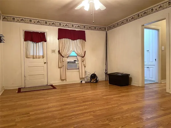 $162,860 | 421 South 8th Avenue, Teague, TX 75860