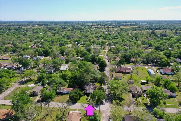 $162,860 | 421 South 8th Avenue, Teague, TX 75860