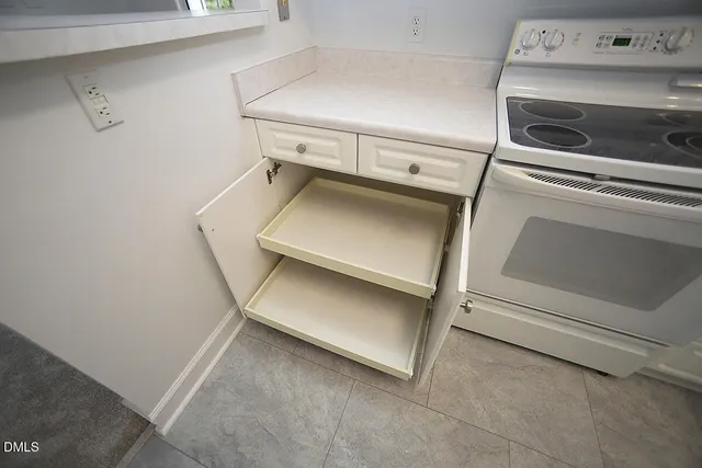 $472,500 | 116 Northbrook Drive, Unit 305, Raleigh, NC 27609