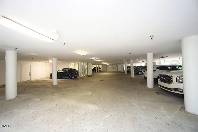 $472,500 | 116 Northbrook Drive, Unit 305, Raleigh, NC 27609