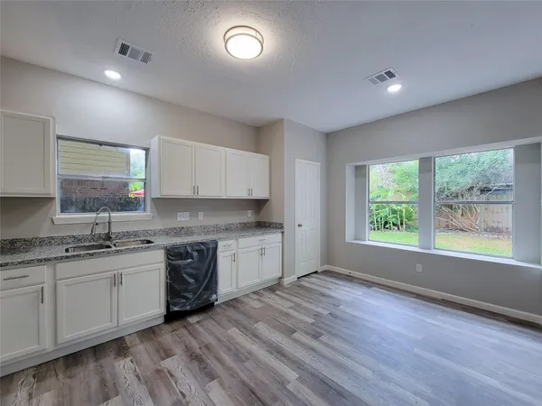 $2,300 | 13522 Ryanwood Drive, Houston, TX 77065