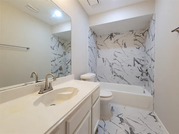 $2,300 | 13522 Ryanwood Drive, Houston, TX 77065