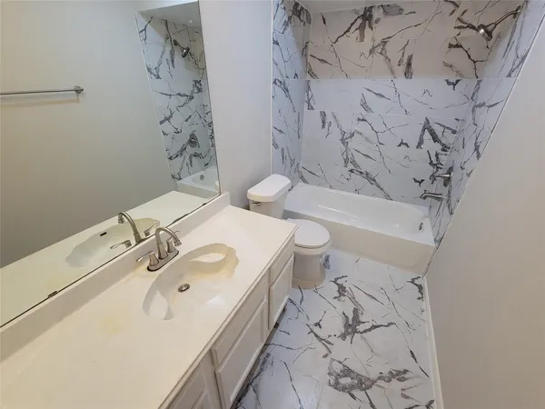 $2,300 | 13522 Ryanwood Drive, Houston, TX 77065