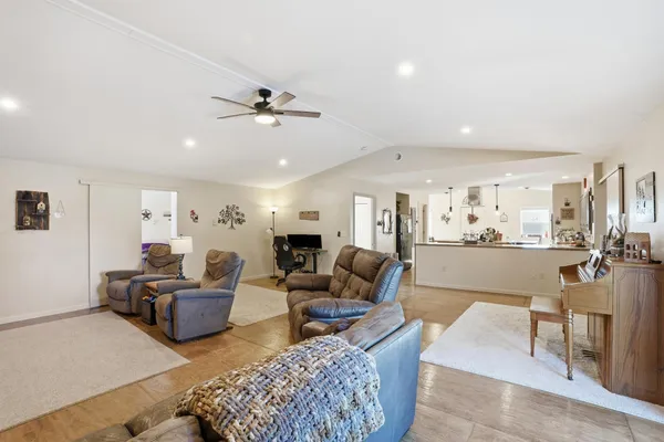 $399,900 | 38630 Woodview Lane, Le Center, MN 56057