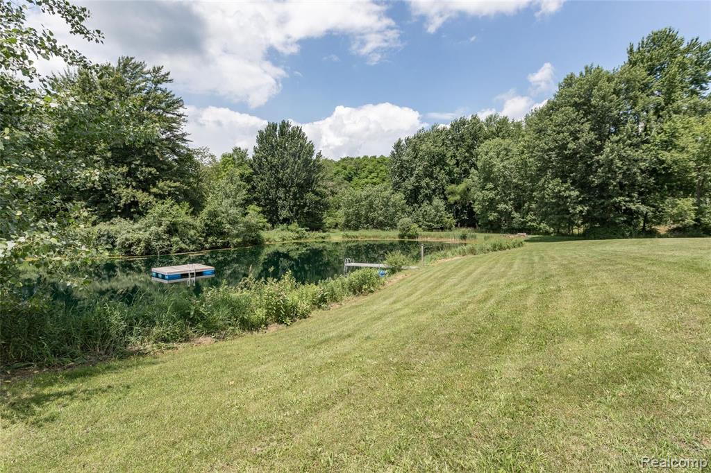 6170 Pingree Road Howell, MI 48843 - Photo 10 of 53