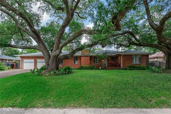 $2,200 | 222 Stephenson Street, Shreveport, LA 71104