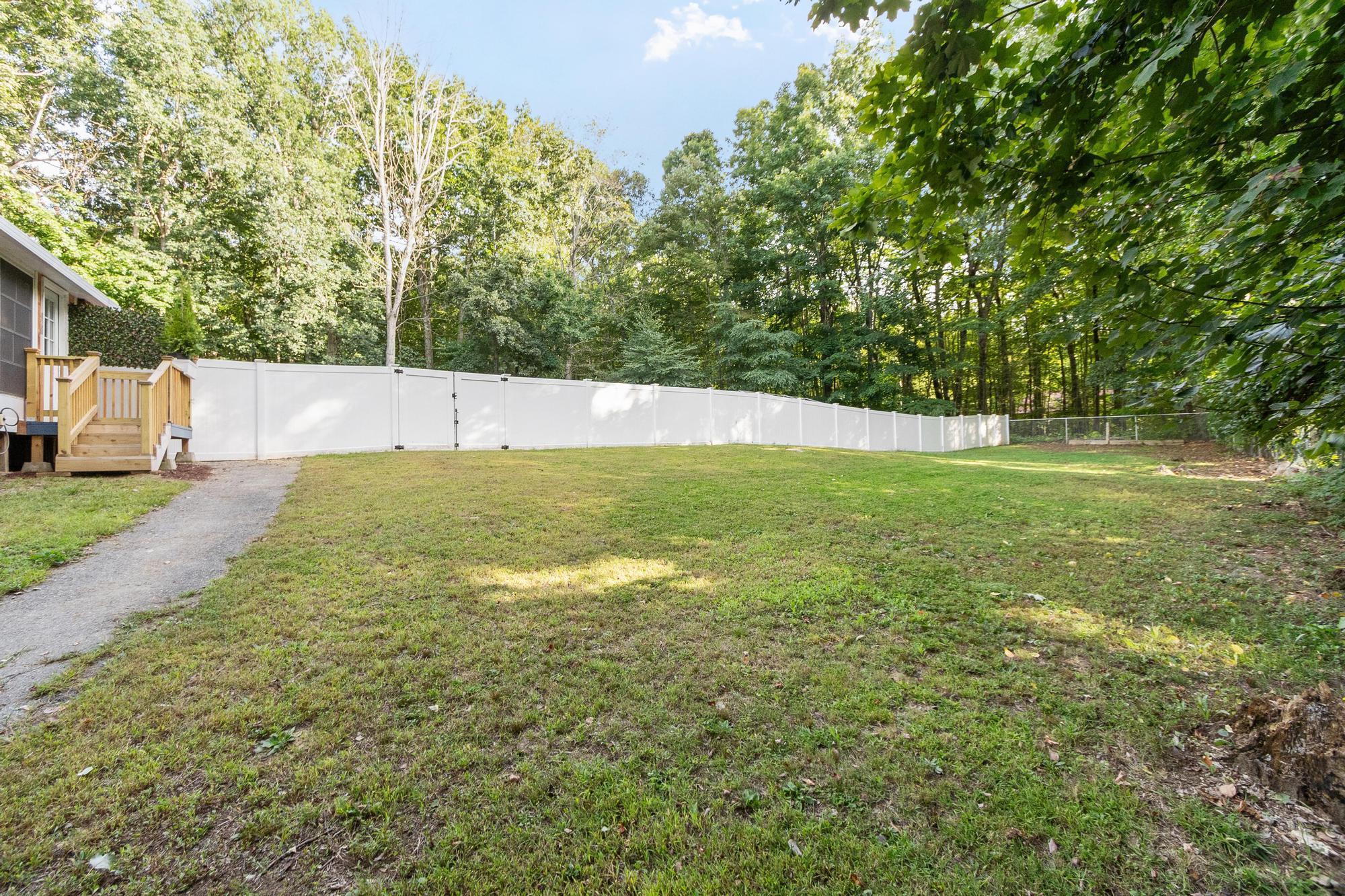 29 Webber Road, Unit A Hampstead, NH 03826 - Photo 26 of 32 Gallery Image 26