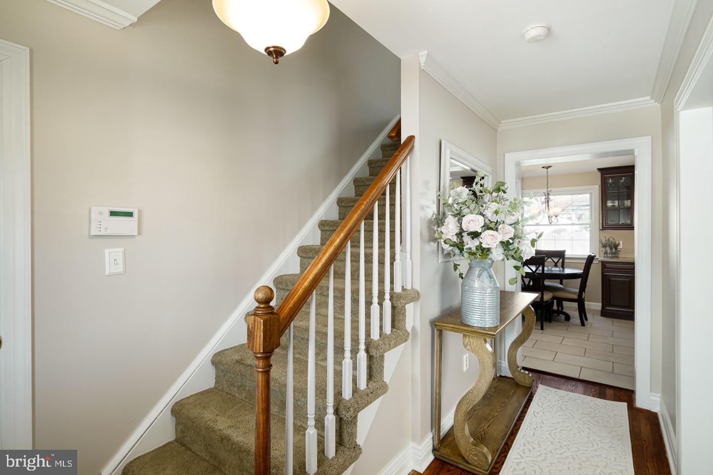 18 Hamilton Road Marlton, NJ 08053 - Photo 2 of 34 Foyer