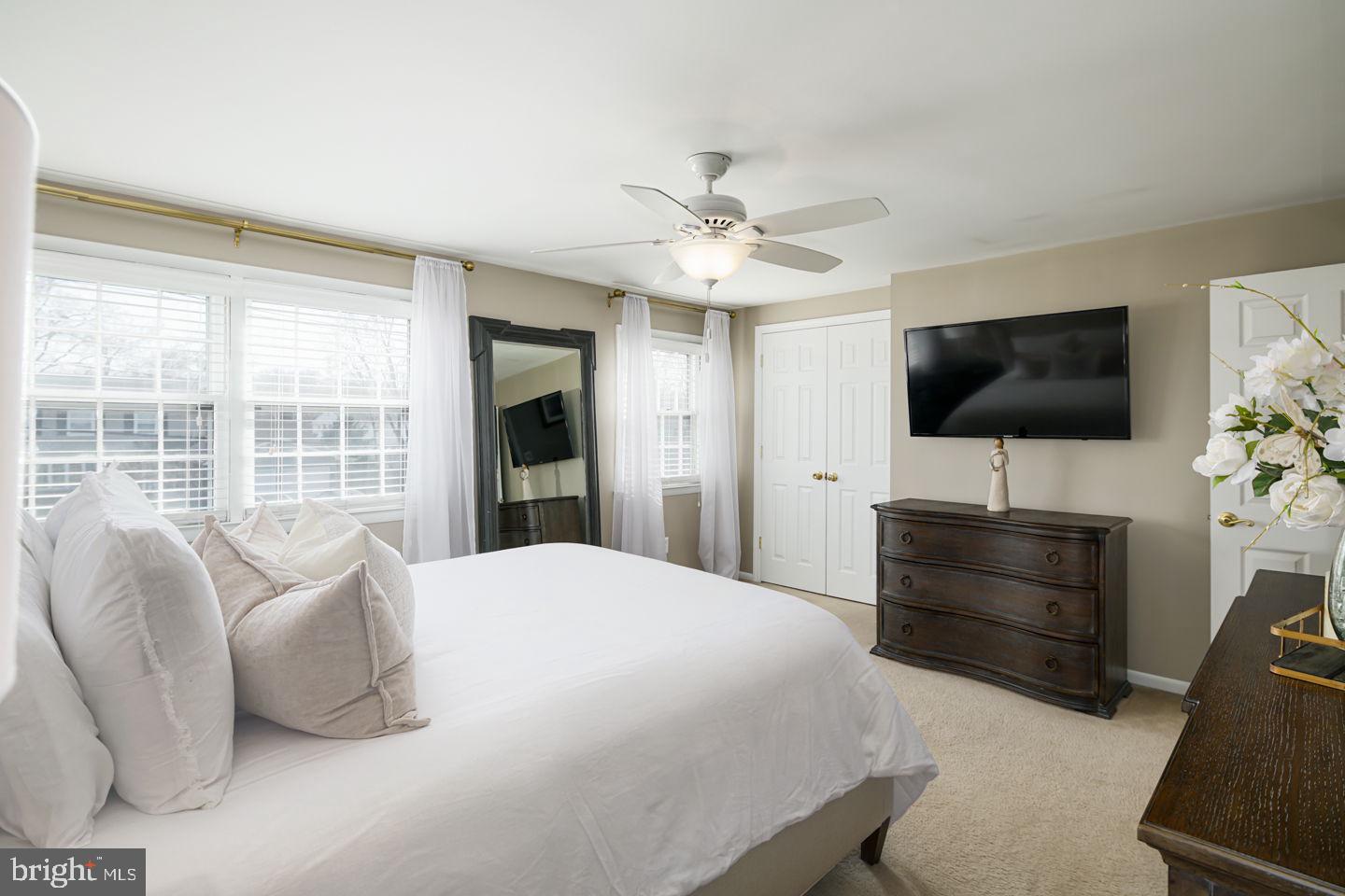 18 Hamilton Road Marlton, NJ 08053 - Photo 21 of 34 Primary bedroom, hardwoods under carpet