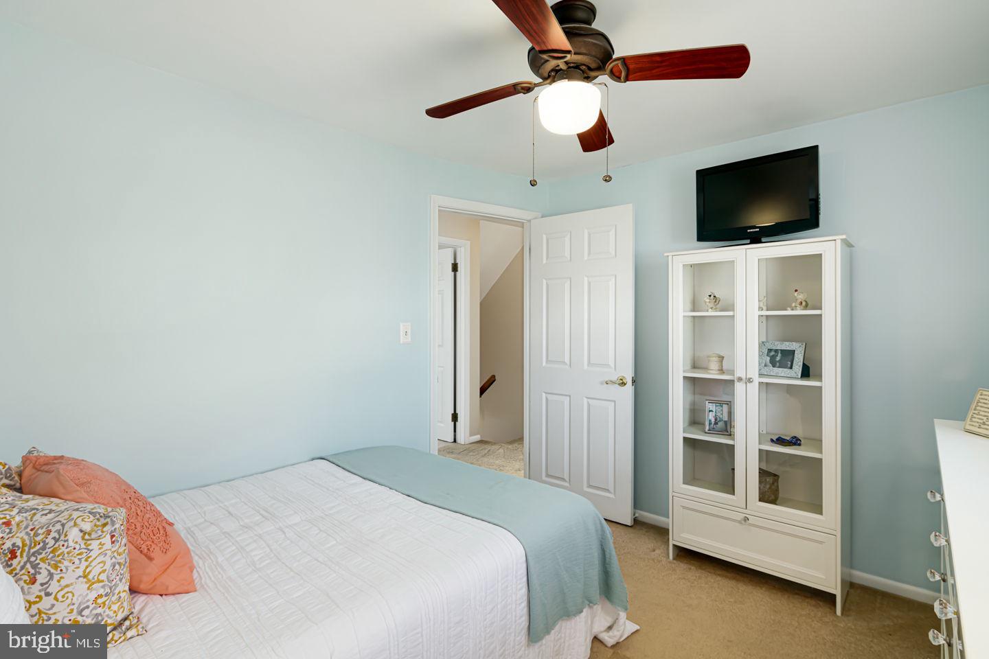 18 Hamilton Road Marlton, NJ 08053 - Photo 25 of 34 Bedroom #2, hardwoods under carpet, upper level