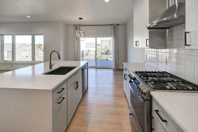 $679,900 | 6612 Vista Windsor Wi 53598, Windsor, WI 53598