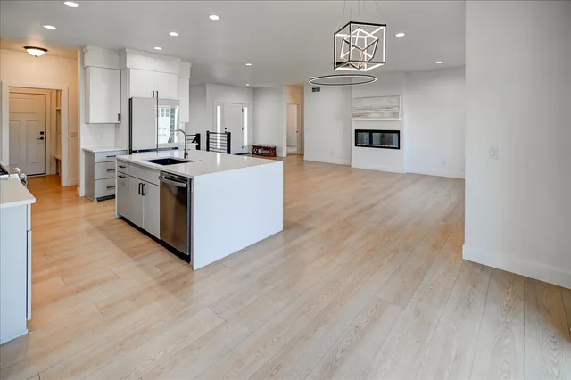 $679,900 | 6612 Vista Windsor Wi 53598, Windsor, WI 53598