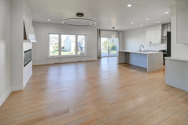 $679,900 | 6612 Vista Windsor Wi 53598, Windsor, WI 53598