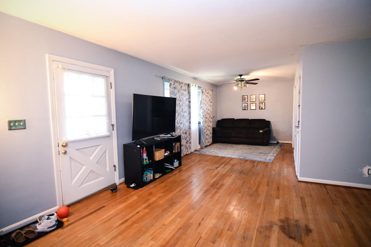 9390 Winton Road Cincinnati, OH 45231 - Photo 9 of 20