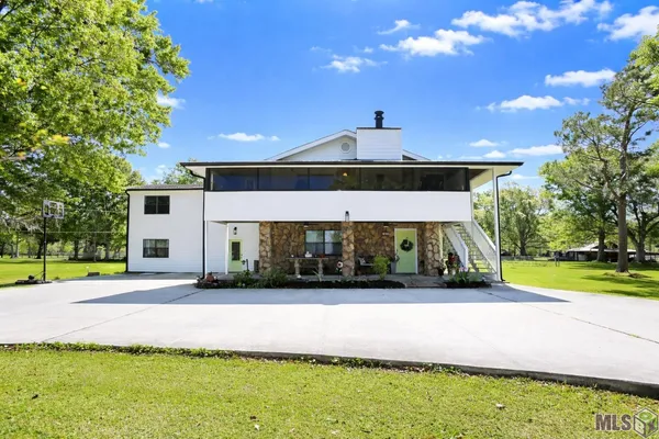 $460,000 | 1031 Bayou Blue Bypass Road, Thibodaux, LA 70301