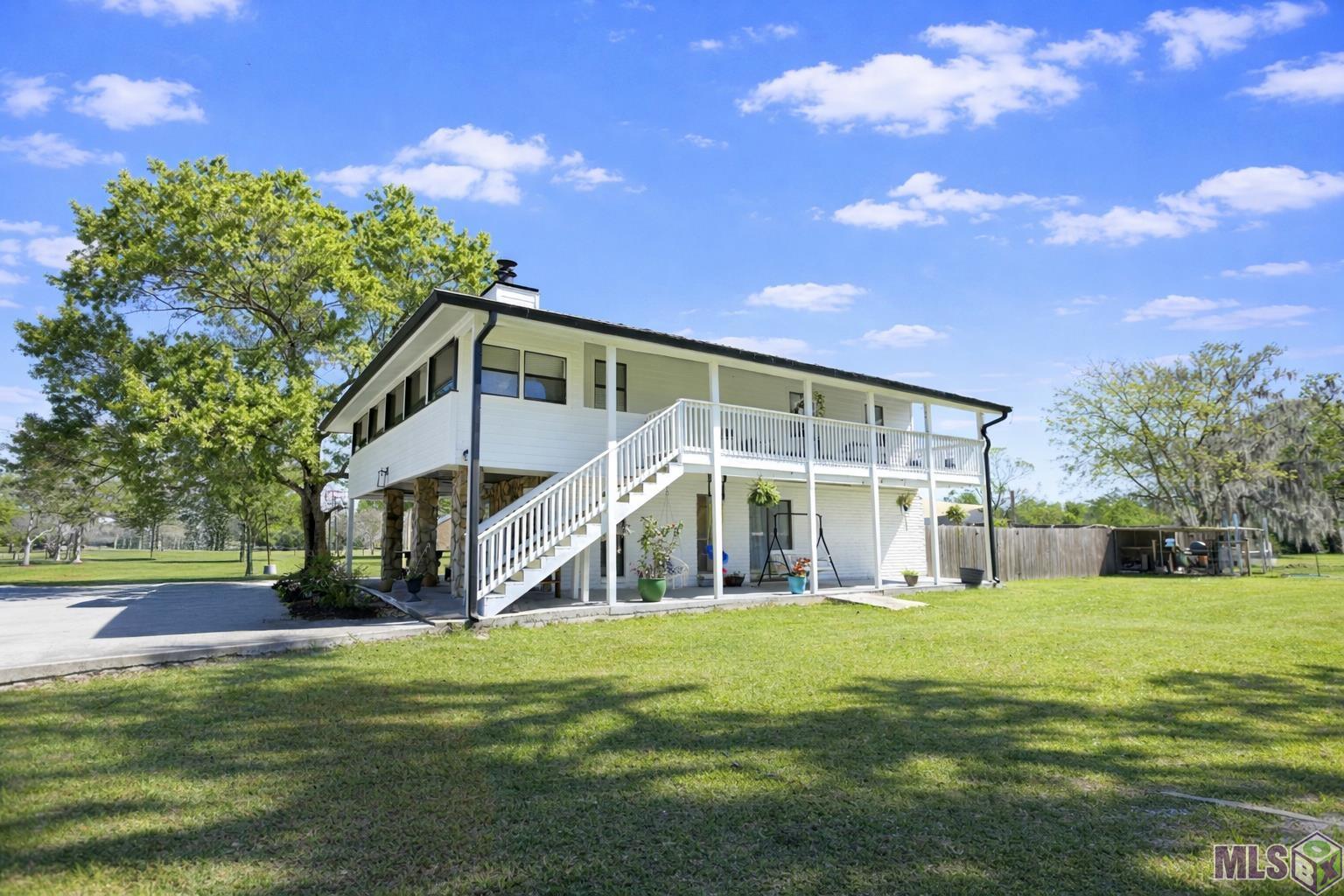 1031 Bayou Blue Bypass Road Thibodaux, LA 70301 - Photo 4 of 26