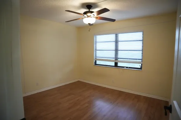 $1,500 | 4640 Lucerne Lakes Boulevard West, Unit 508, Lake Worth, FL 33467