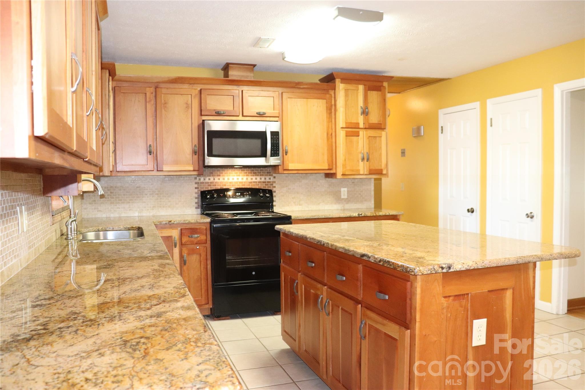 3041 Heffner Place Hudson, NC 28638 - Photo 13 of 48