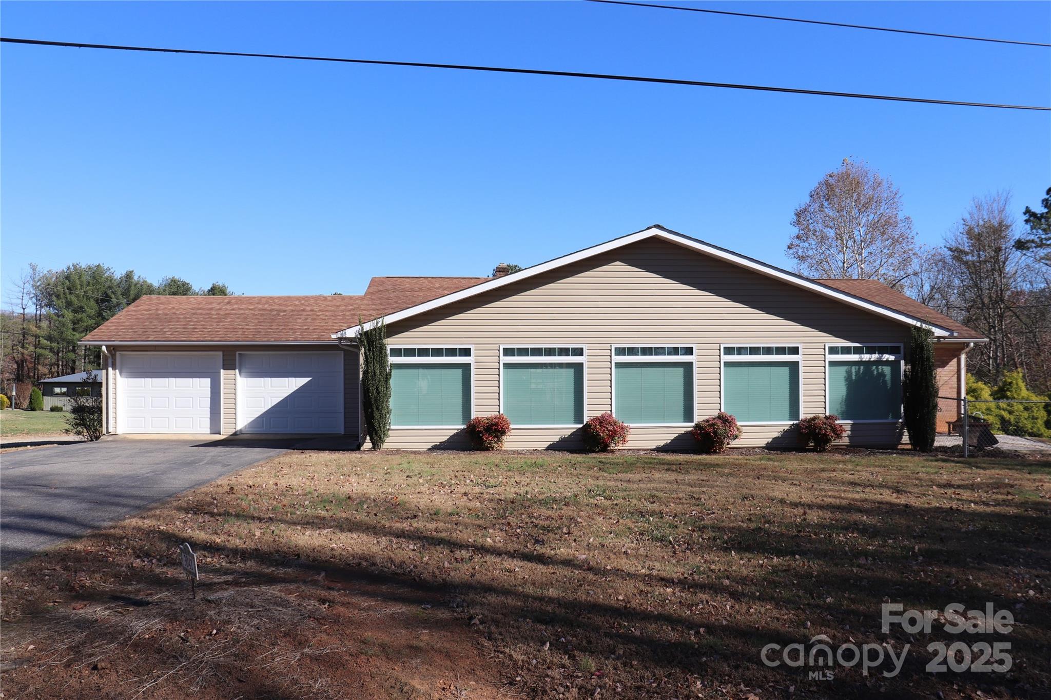 3041 Heffner Place Hudson, NC 28638 - Photo 2 of 48
