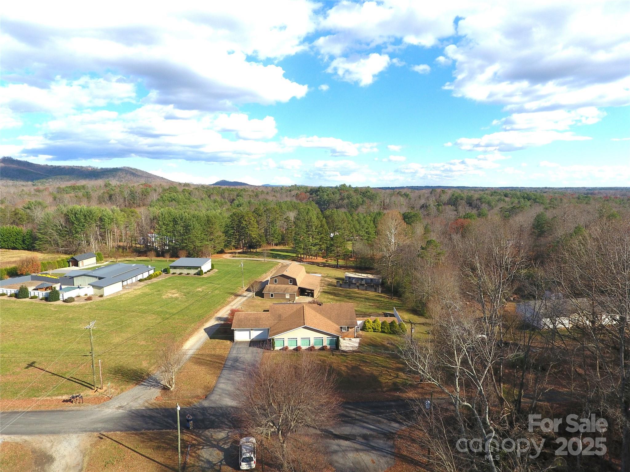 3041 Heffner Place Hudson, NC 28638 - Photo 7 of 48