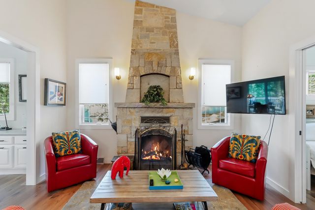 87 Upper Loch Vista Drive, Williams Bay, WI 53191