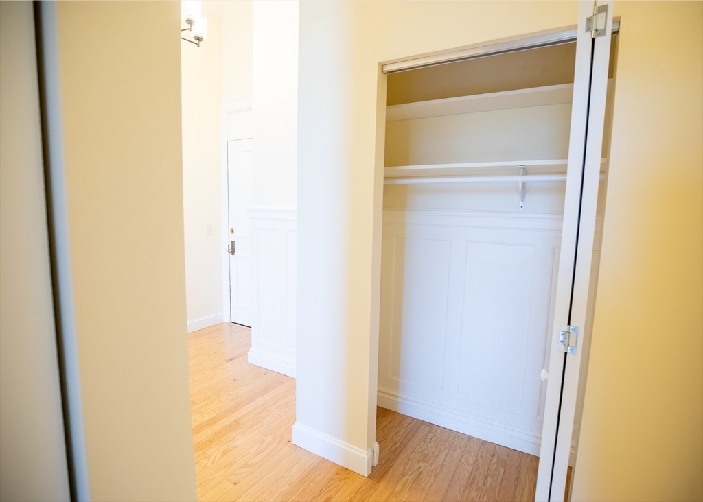 16 Balmoral Street, Unit 417 Andover, MA 01810 - Photo 11 of 20
