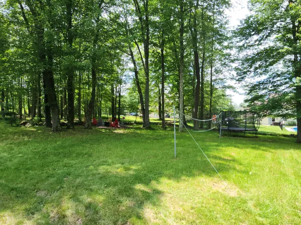 $355,000 | 107 Birchwood Road, Blakeslee, PA 18610