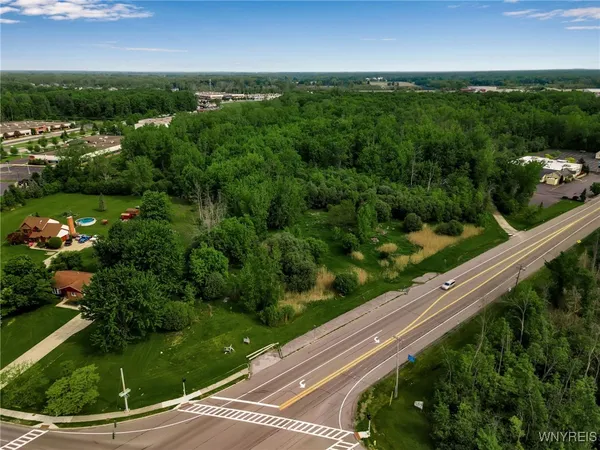 $679,777 | 3400 Millersport Highway, Amherst, NY 14068