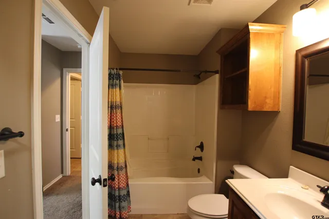 $1,895 | 203 Msn Crst Circle, Lindale, TX 75771