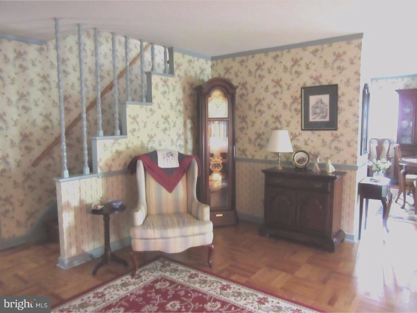 1175 Cambridge Road Warminster, PA 18974 - Photo 3 of 24 Living Room