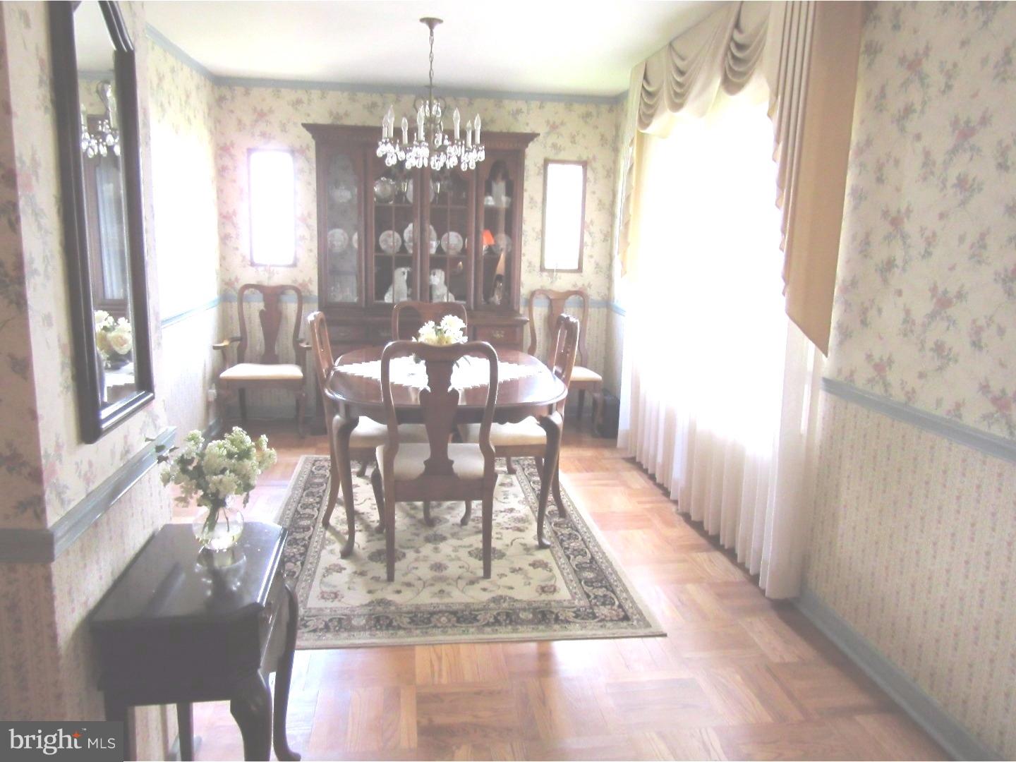1175 Cambridge Road Warminster, PA 18974 - Photo 4 of 24 Dining Room