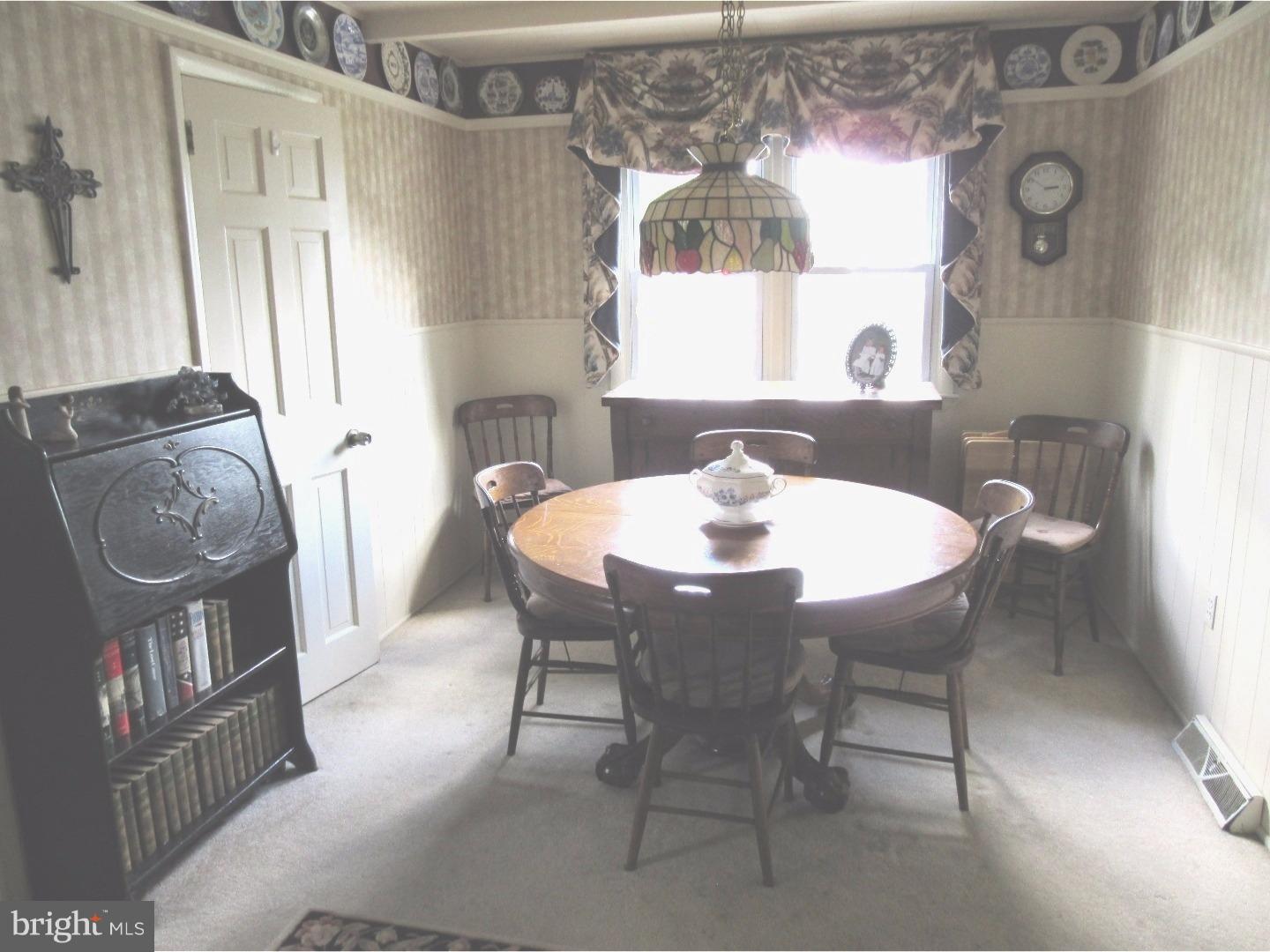 1175 Cambridge Road Warminster, PA 18974 - Photo 5 of 24 Breakfast Room