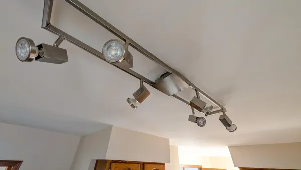 $235,000 | 1008 9th Avenue Southwest, Austin, MN 55912