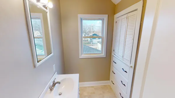 $235,000 | 1008 9th Avenue Southwest, Austin, MN 55912